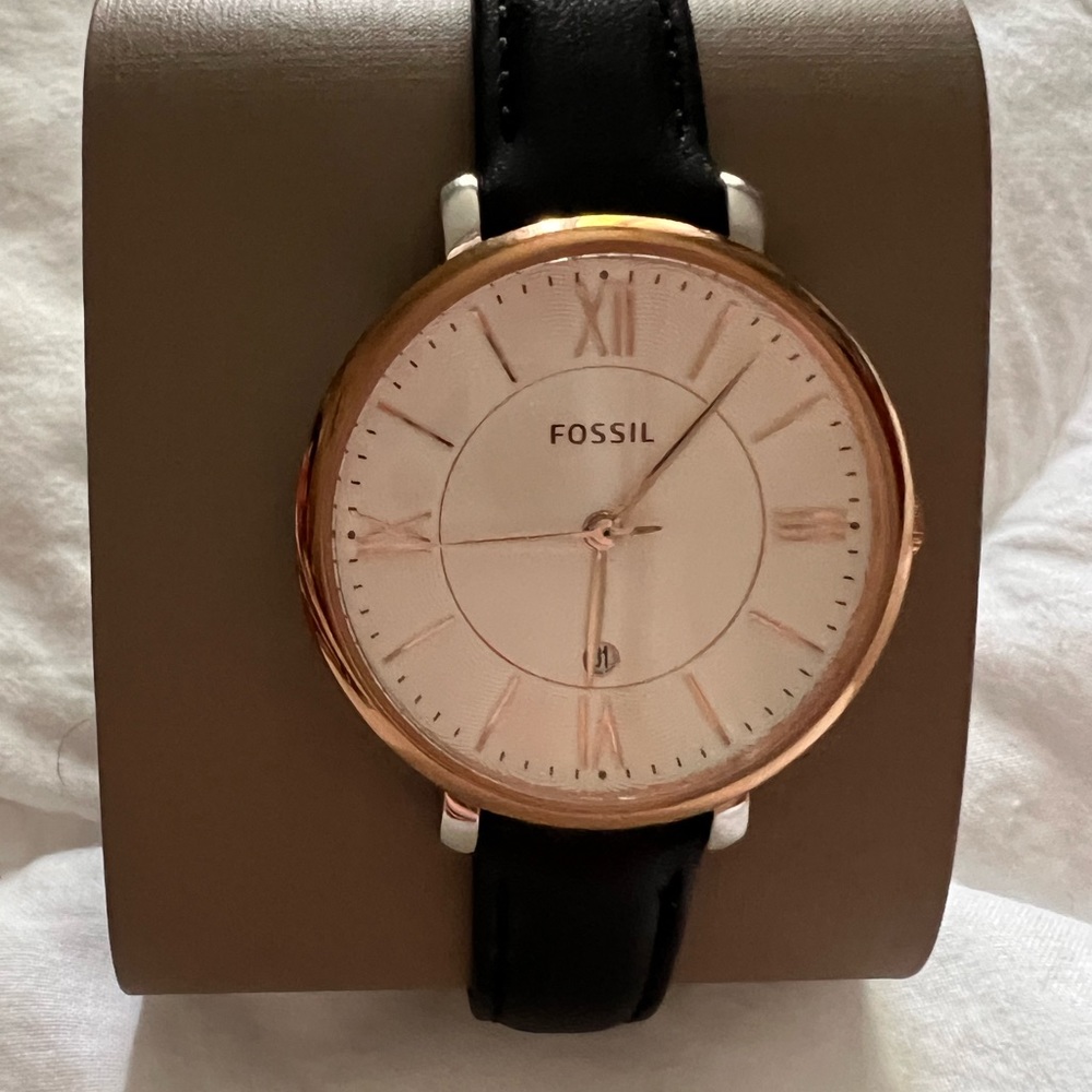 Fossil Leather Watch - Picture 3 of 5